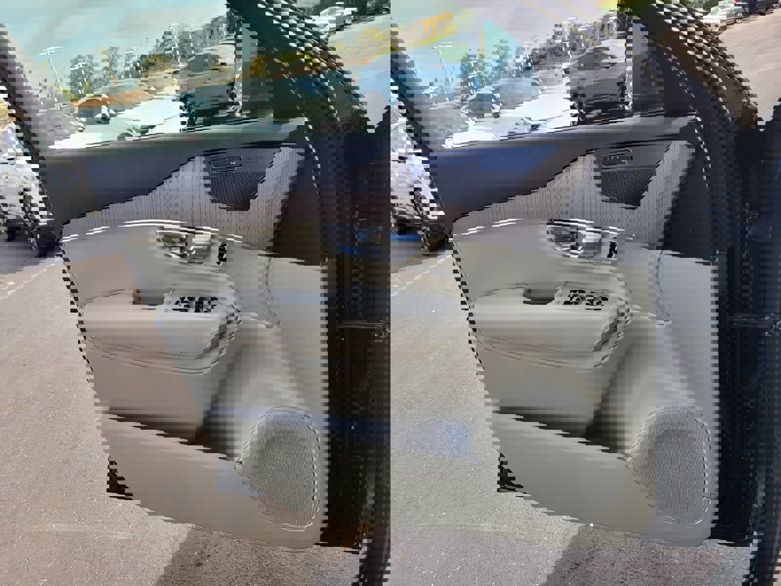 Certified 2024 Volvo XC90 T8 Plus image 16