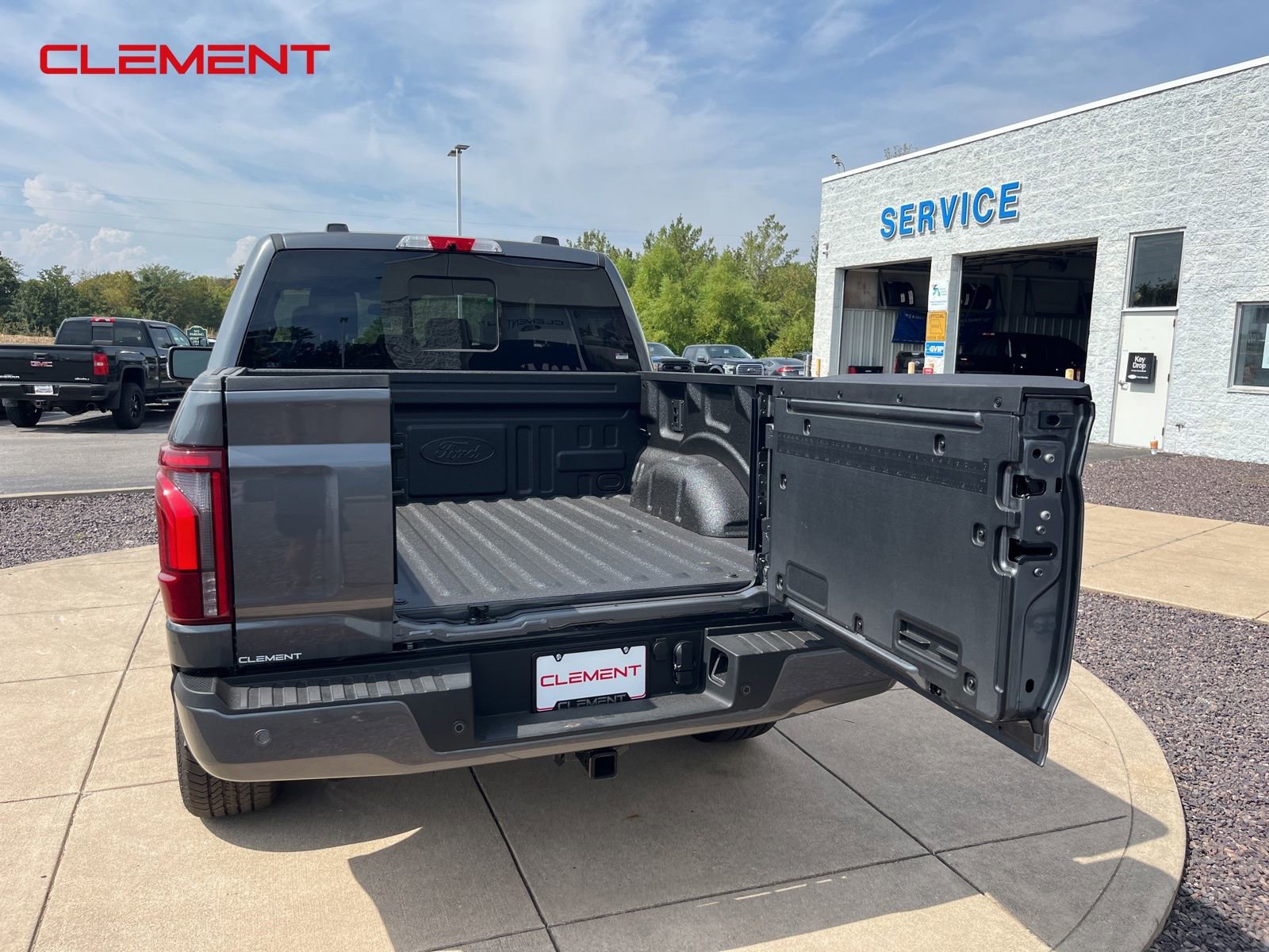 New 2025 Ford F150 Platinum w/ Equipment Group 702A High image 32