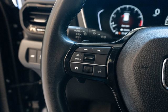 Used 2024 Honda Pilot Touring image 22