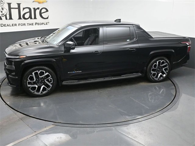 Certified 2024 Chevrolet Silverado EV RST image 57