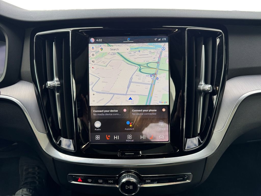 Certified 2025 Volvo S60 B5 Core image 17