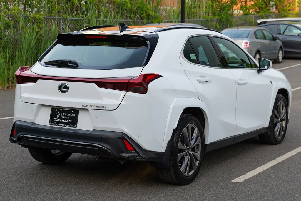 Used 2024 Lexus UX 250h F Sport AWD/4WD image 7