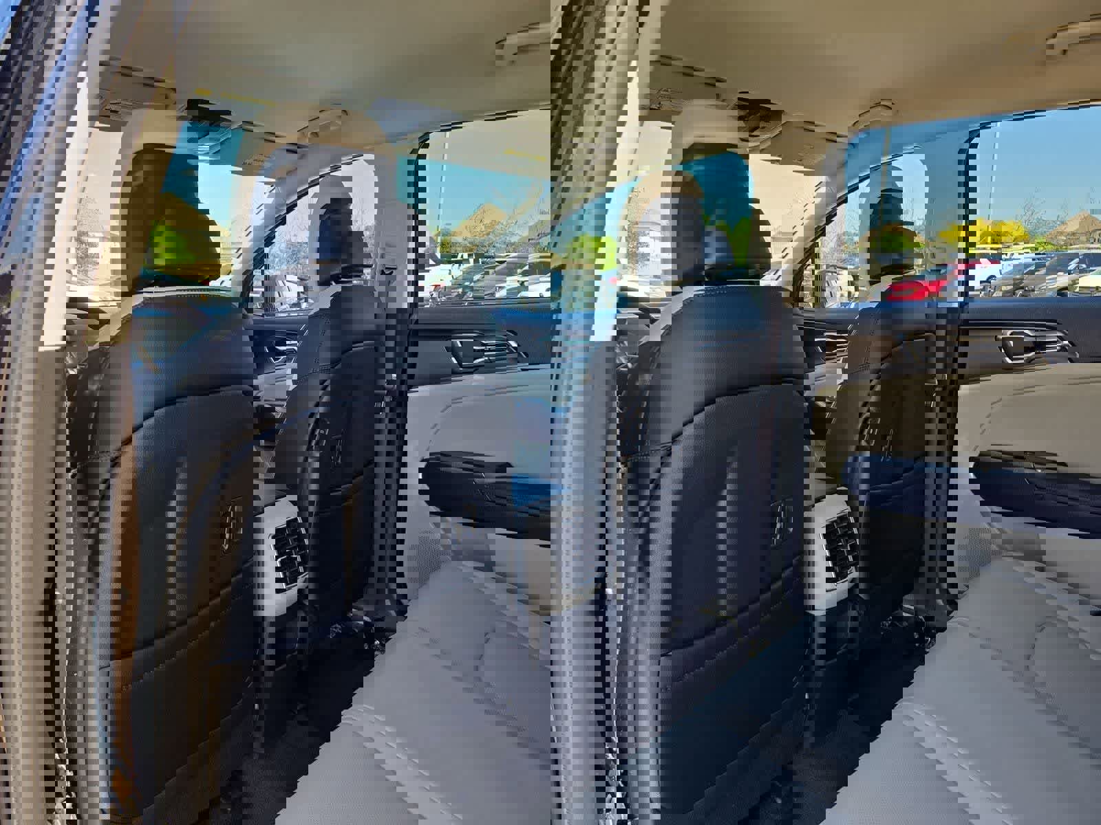 Used 2025 Kia Sportage EX image 16