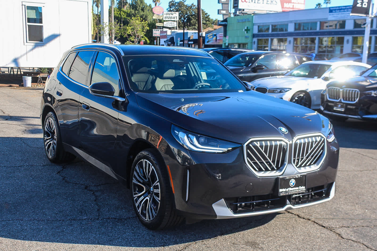 Used 2026 BMW X3 xDrive30i w/ Premium Package AWD/4WD image 3