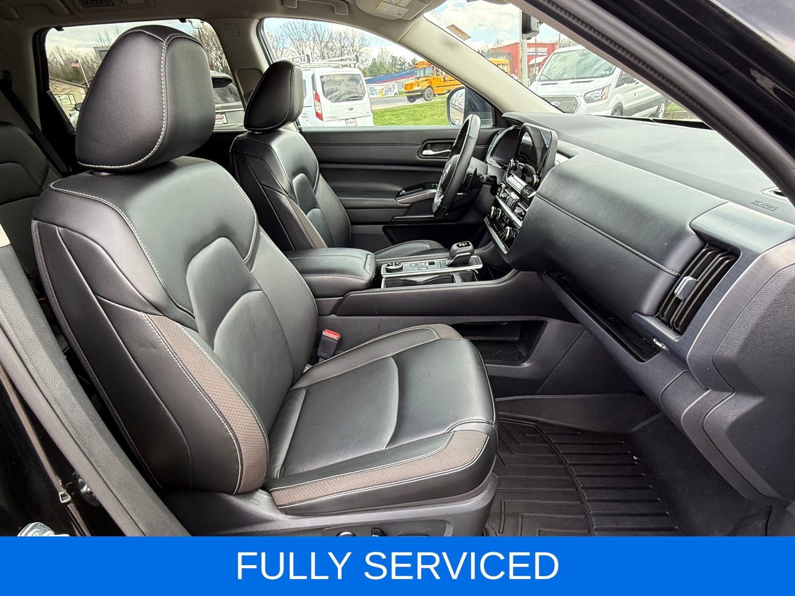 Used 2024 Nissan Pathfinder SL image 25