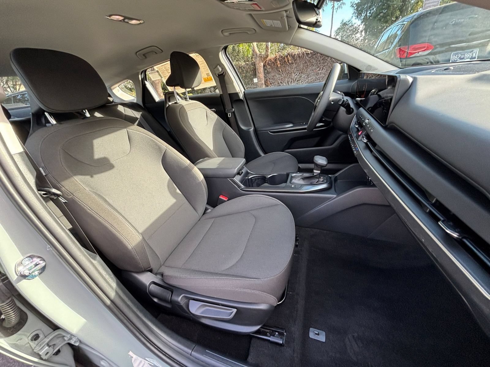 Used 2026 Kia K4 FWD image 34