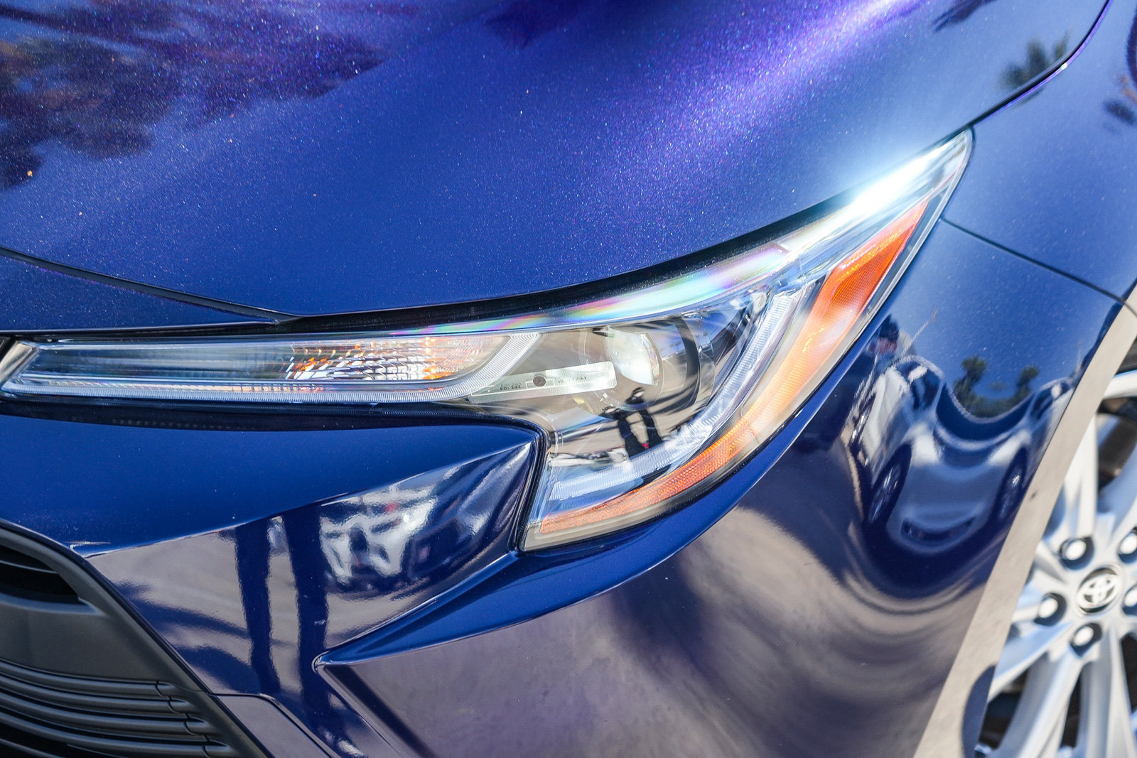 Certified 2024 Toyota Corolla LE w/ LE Convenience Package FWD image 2