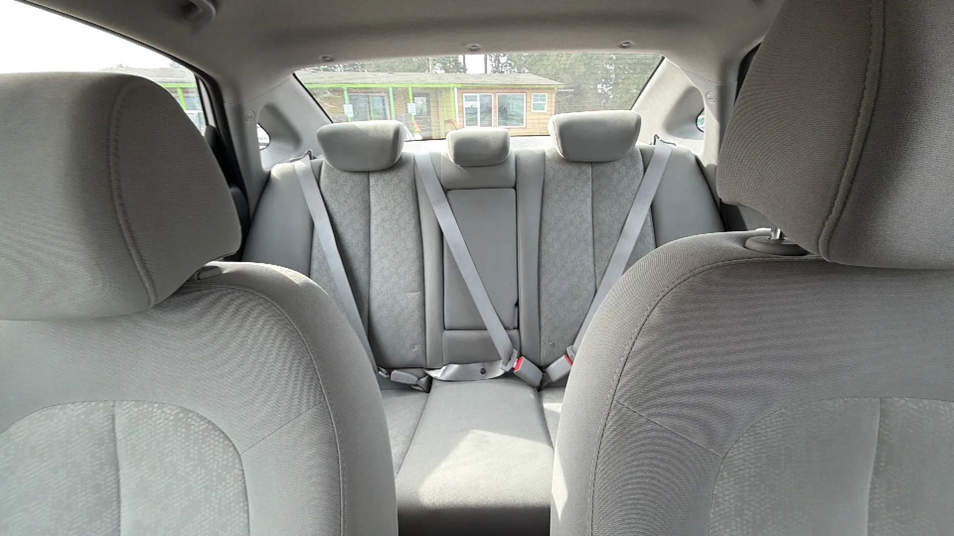 Used 2010 Hyundai Elantra GLS image 9