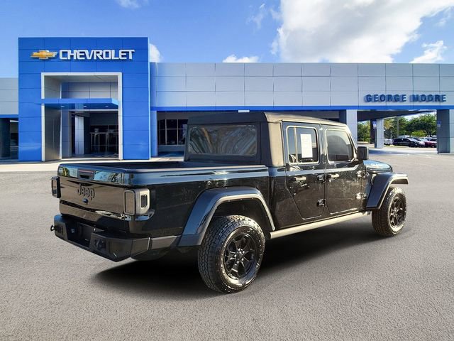 Used 2023 Jeep Gladiator Sport image 3