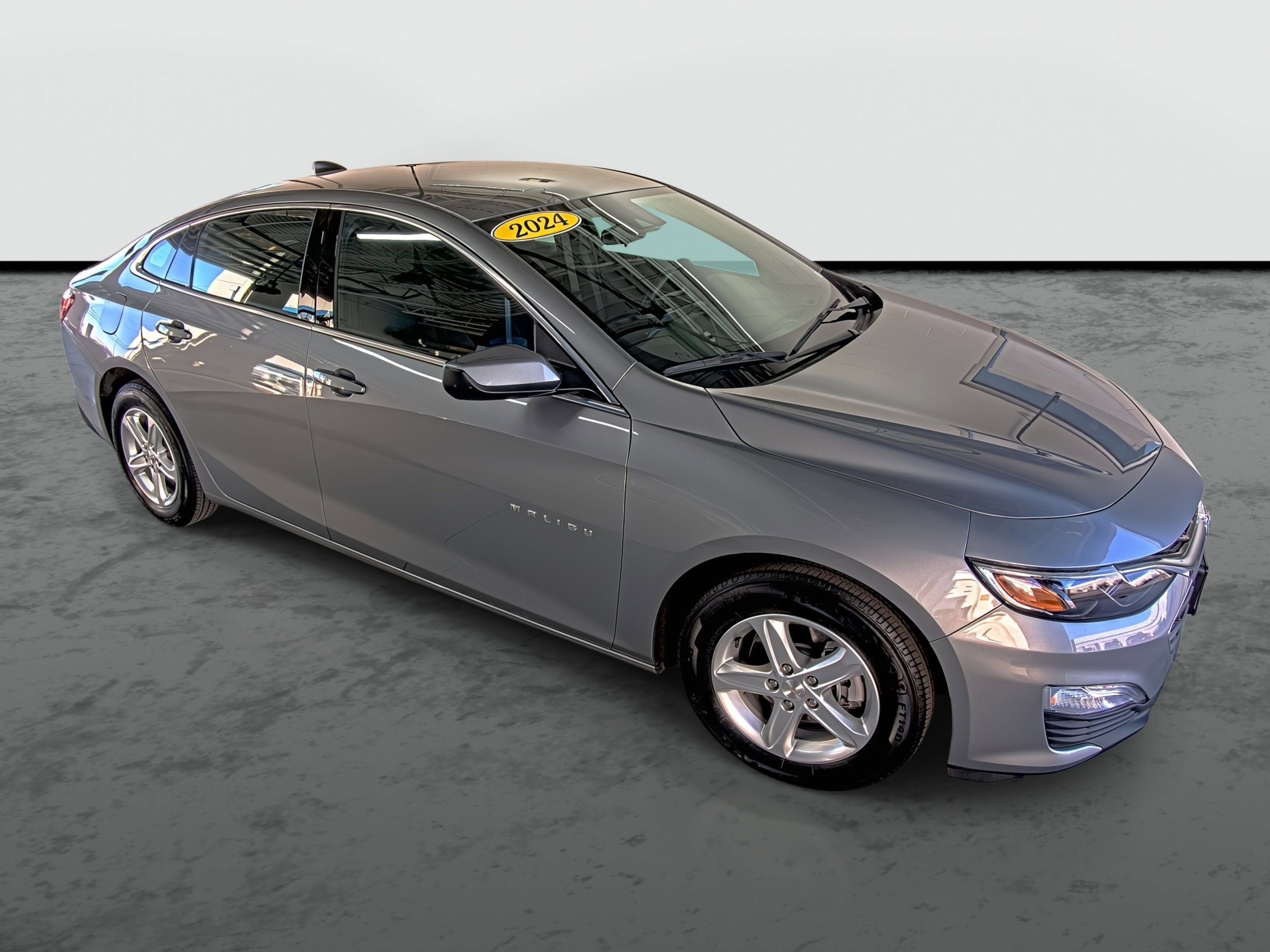 Used 2024 Chevrolet Malibu LS FWD image 4