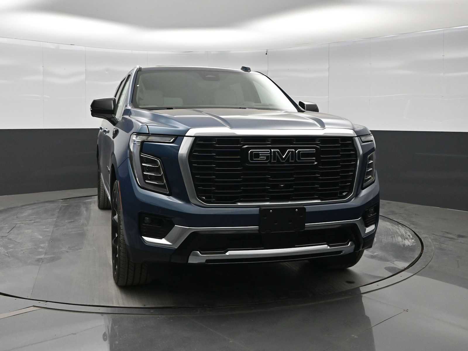 New 2026 GMC Yukon XL Denali w/ Denali Reserve Package AWD/4WD video 2
