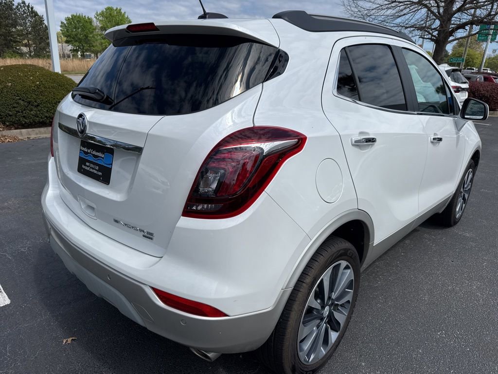 Used 2022 Buick Encore Preferred w/ Safety Package II image 3