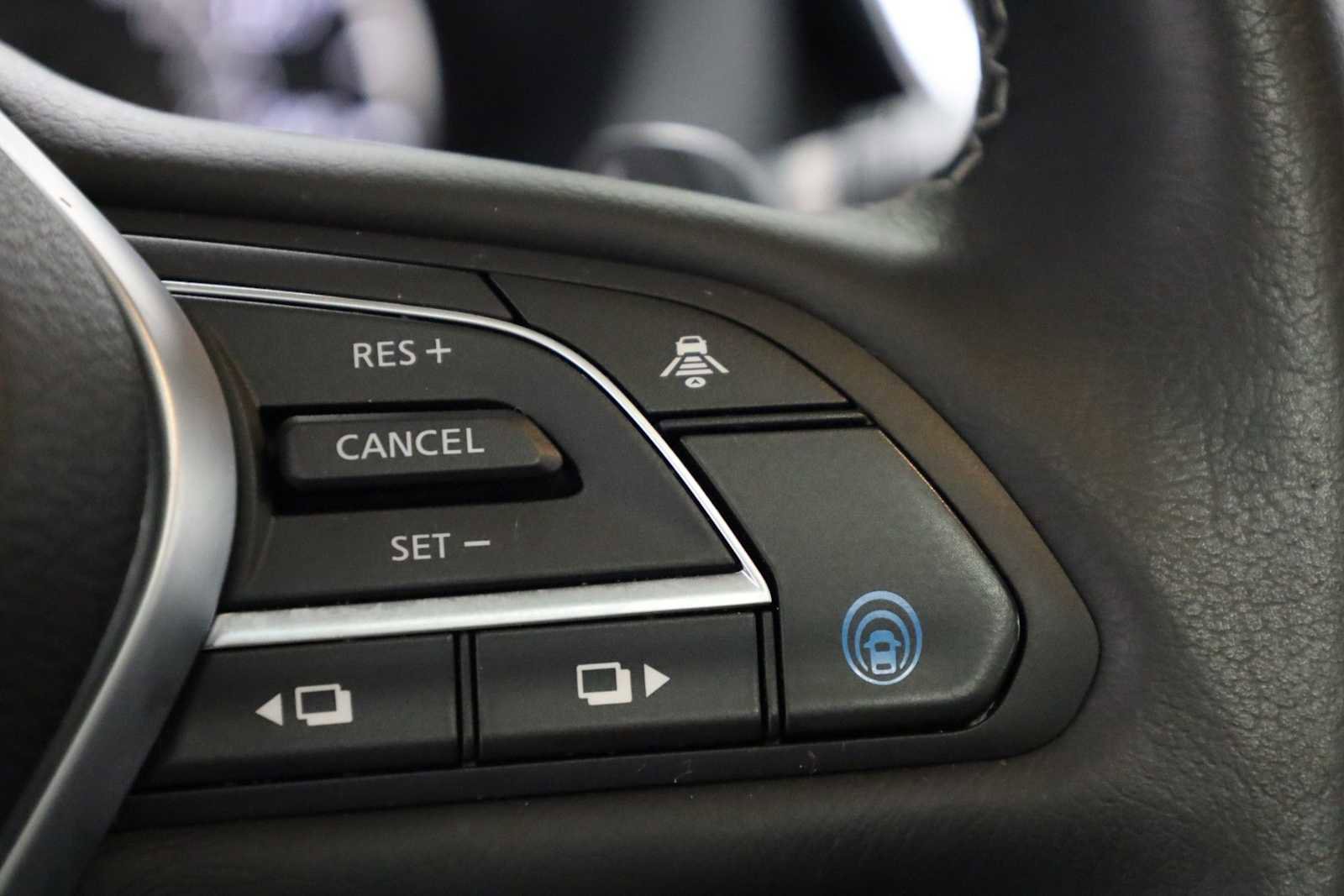 Used 2021 INFINITI QX50 Luxe w/ Appearance Package image 25