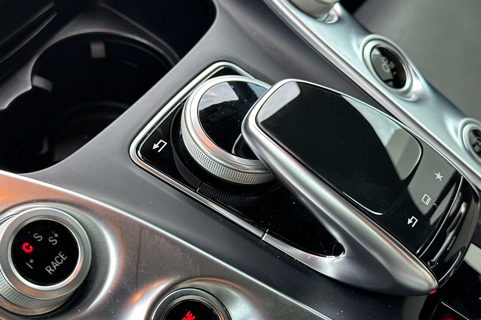 Used 2016 Mercedes-Benz AMG GT S image 31