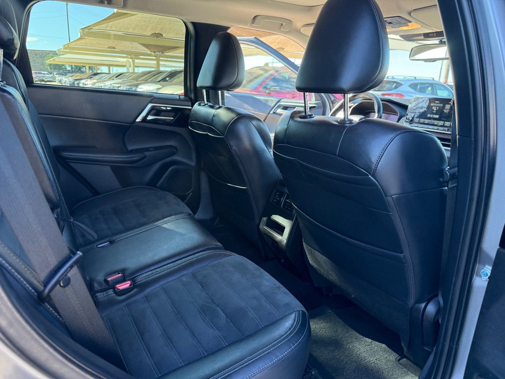 Used 2022 Mitsubishi Outlander SE FWD image 16