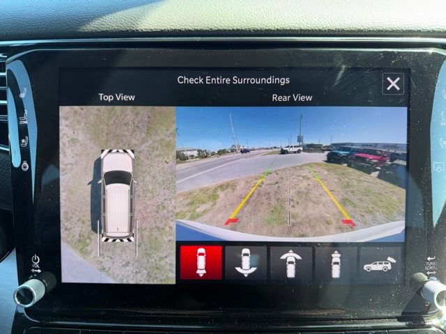 Used 2025 Jeep Wagoneer Series III w/ Premium Group I AWD/4WD image 33