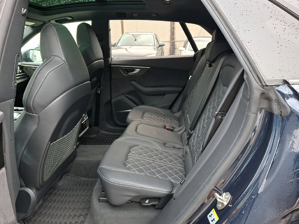 Certified 2023 Audi SQ8 Prestige AWD/4WD image 10