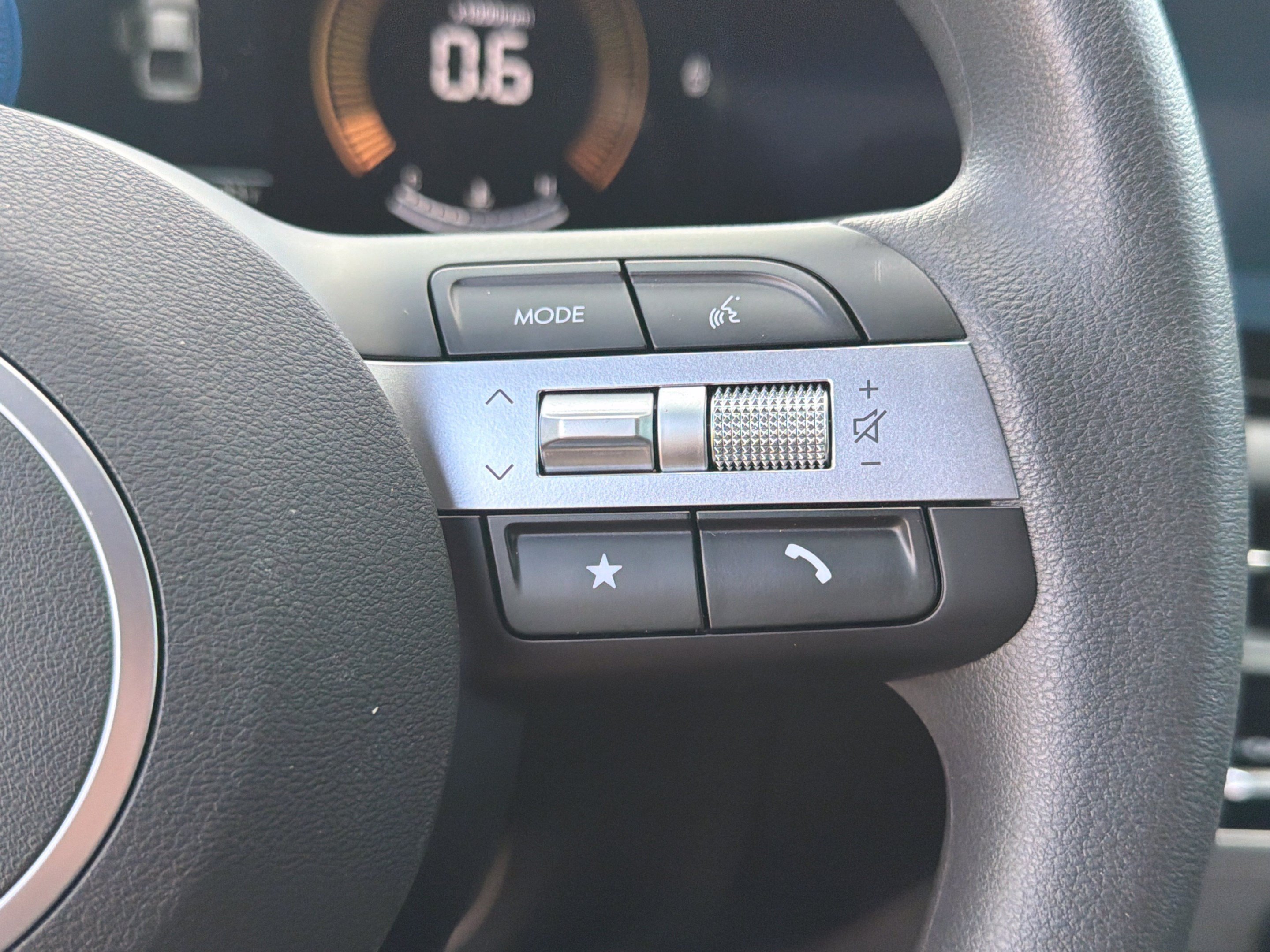 New 2026 Hyundai Santa Cruz SE AWD/4WD image 15