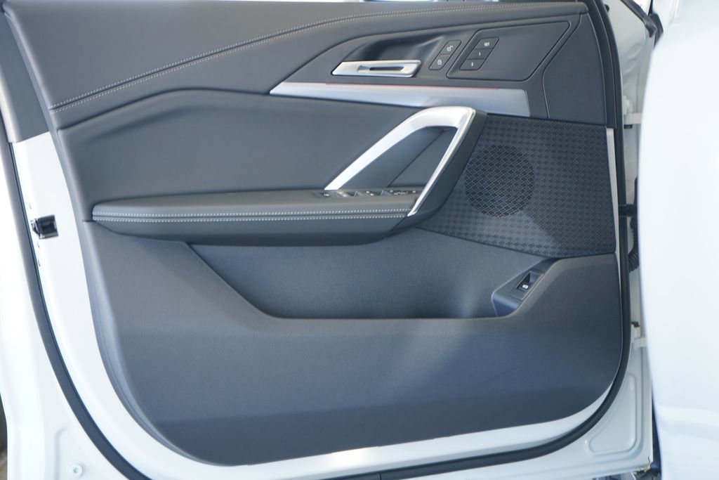 Used 2025 BMW X1 xDrive28i w/ Technology Package image 10