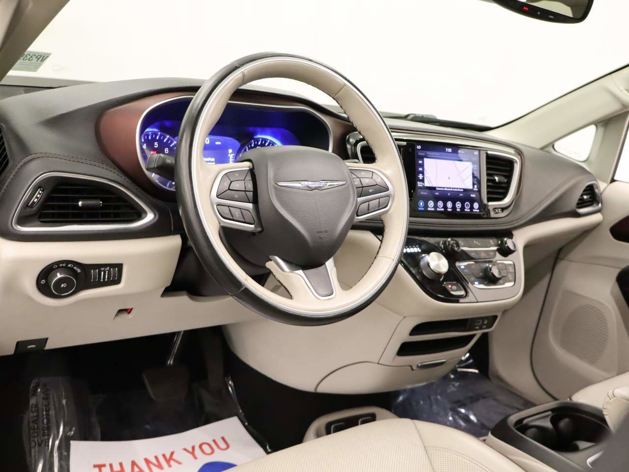 Used 2020 Chrysler Pacifica Limited image 14