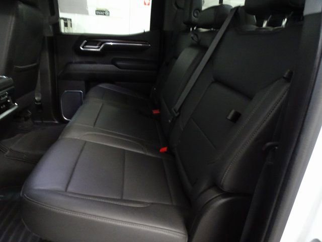 Certified 2022 GMC Sierra 1500 SLT w/ SLT Premium Plus Package image 4