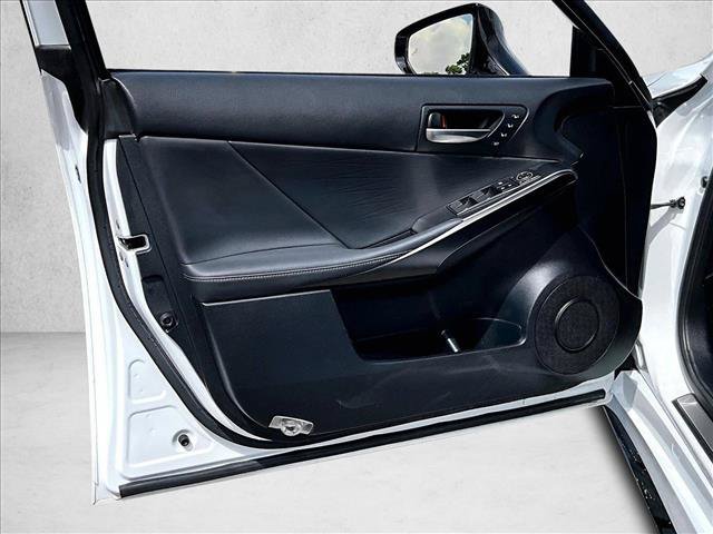 Used 2024 Lexus IS 500 RWD image 18