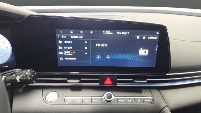 New 2026 Hyundai Elantra Limited FWD image 15