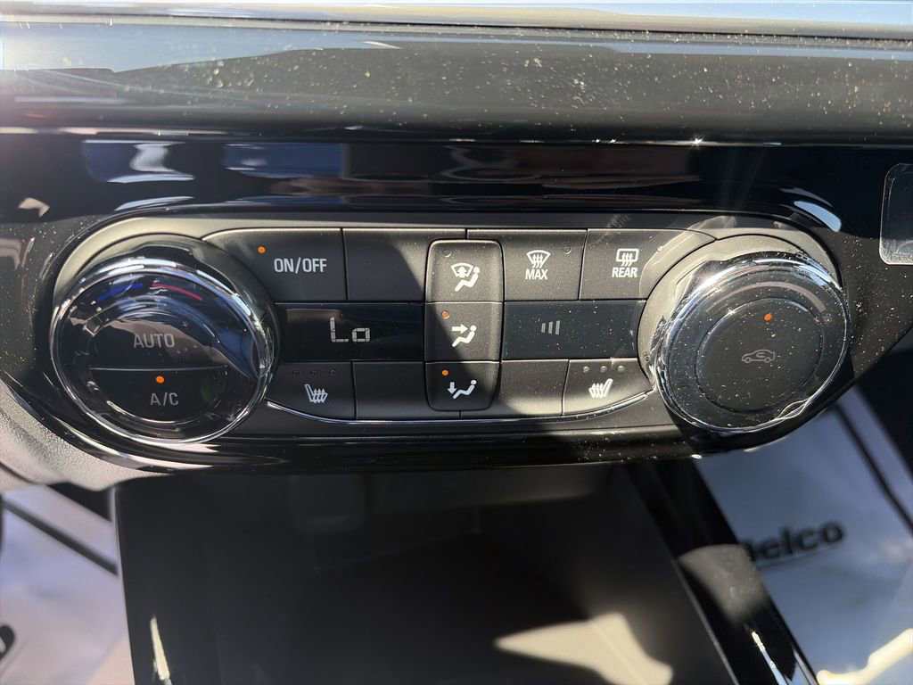 New 2026 Chevrolet Trax RS w/ Driver Confidence Package image 24