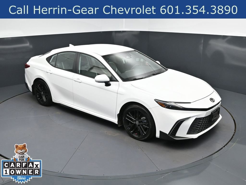Used 2025 Toyota Camry SE w/ Convenience Package image 37
