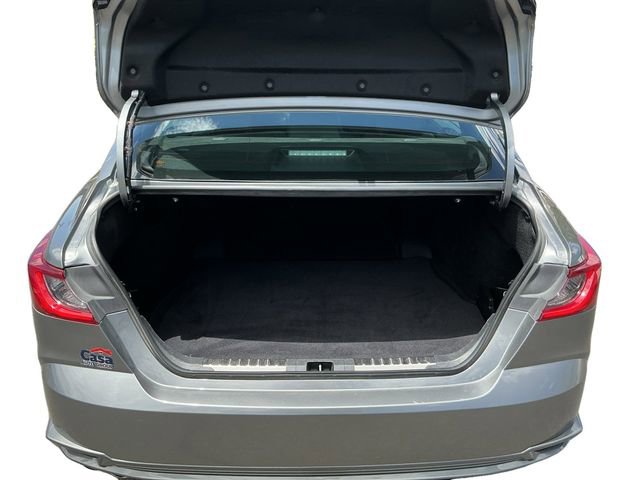 Used 2025 Toyota Camry XSE FWD image 18
