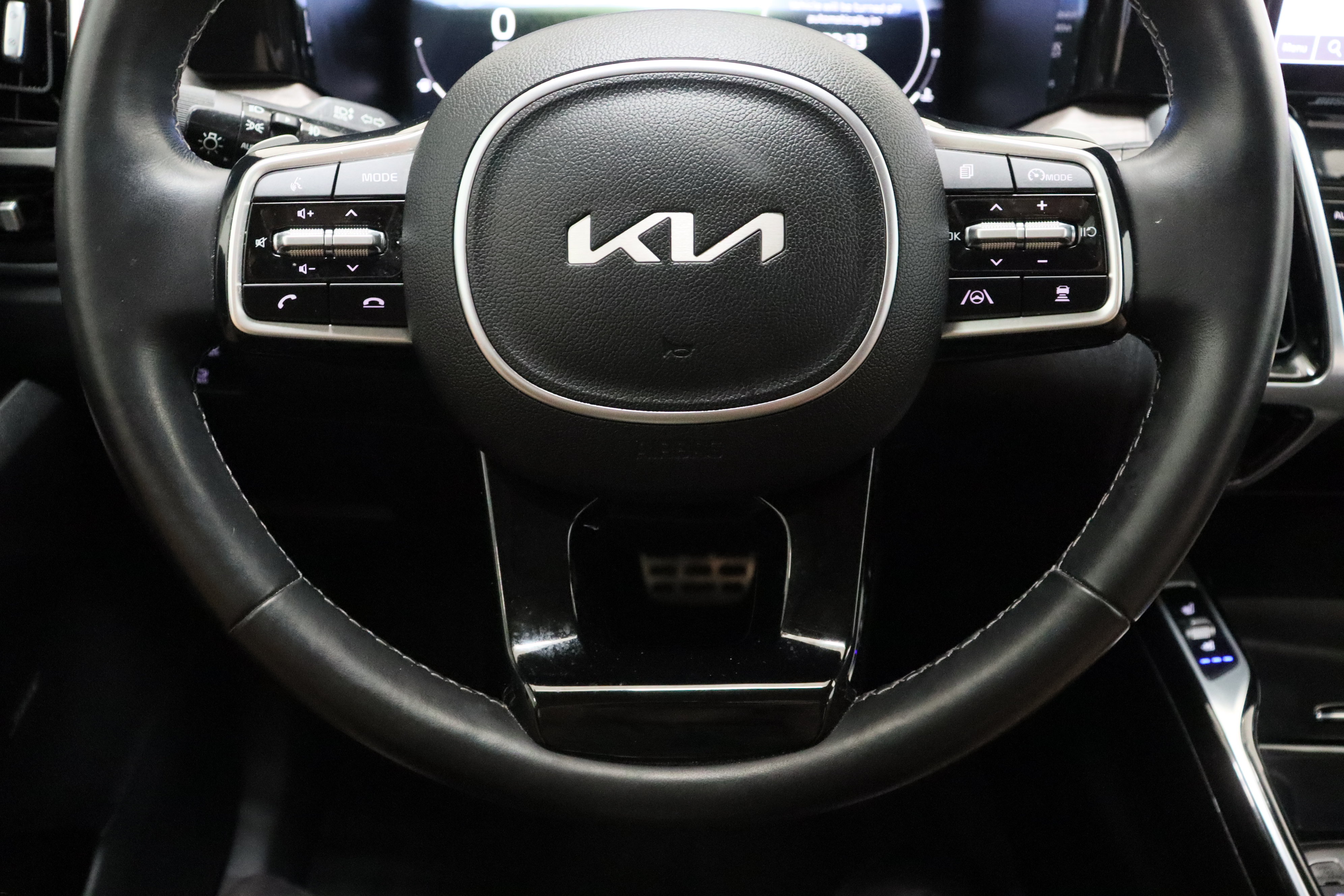 Used 2023 Kia Sorento SX Prestige AWD/4WD image 26
