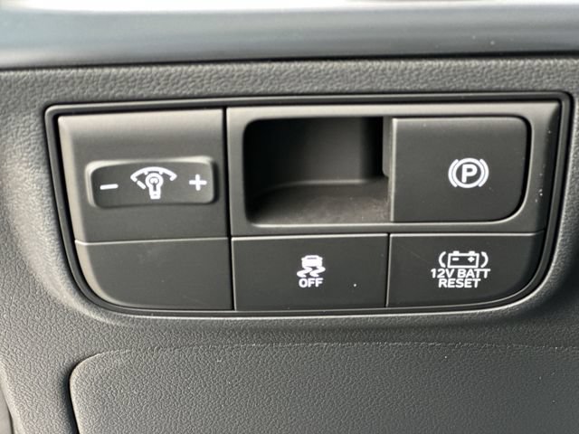 New 2026 Hyundai Tucson Blue SE AWD/4WD image 24