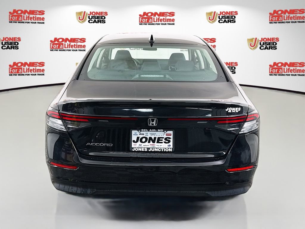 Used 2023 Honda Accord EX image 15