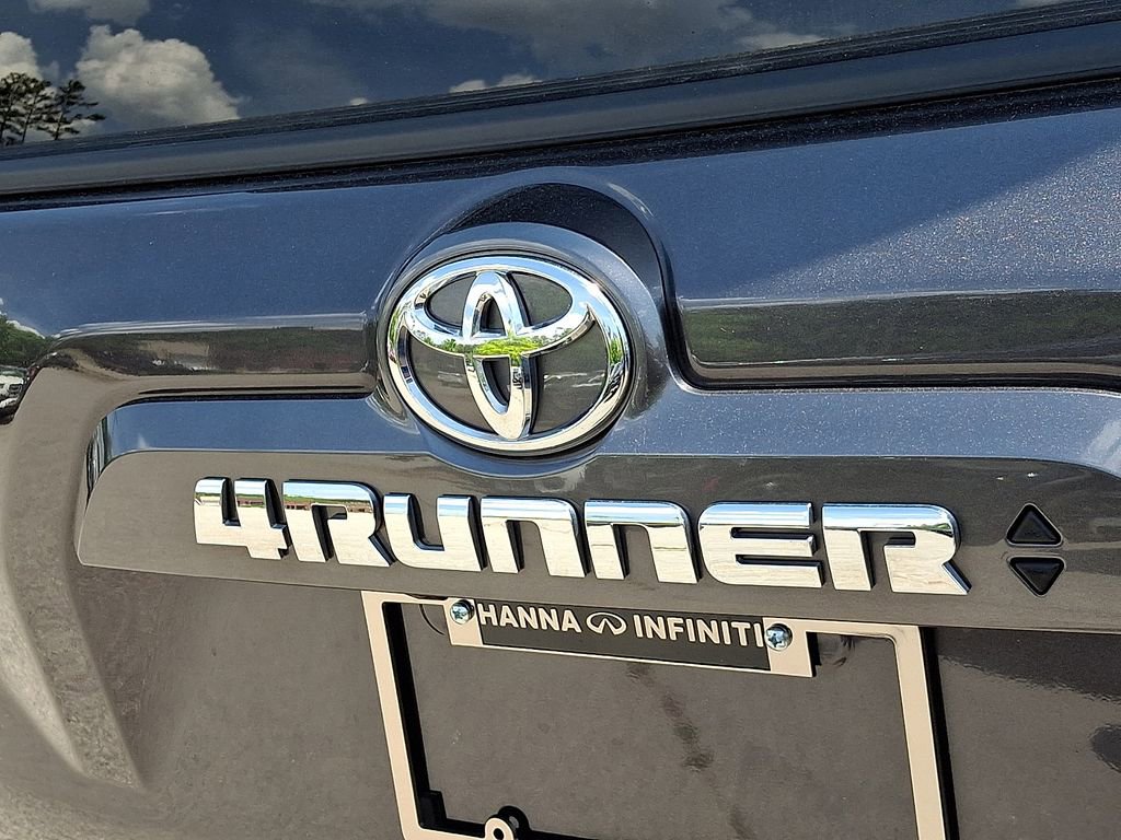 Used 2023 Toyota 4Runner SR5 Premium w/ Moonroof Package AWD/4WD image 31