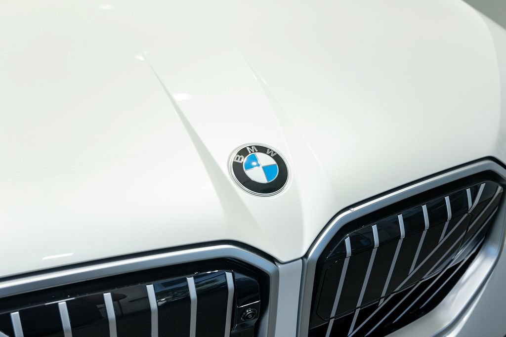 New 2026 BMW X3 xDrive30i w/ Premium Package AWD/4WD image 17