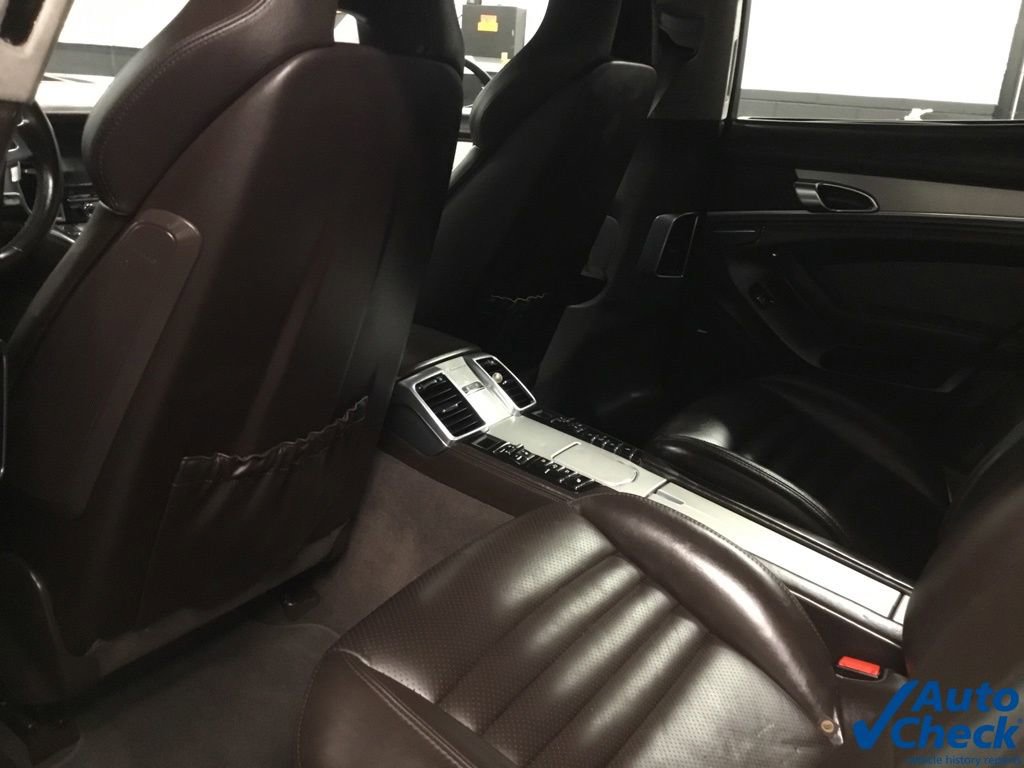Used 2016 Porsche Panamera GTS image 26