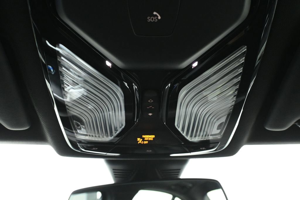 Used 2026 BMW 330i xDrive Sedan w/ Premium Package image 21