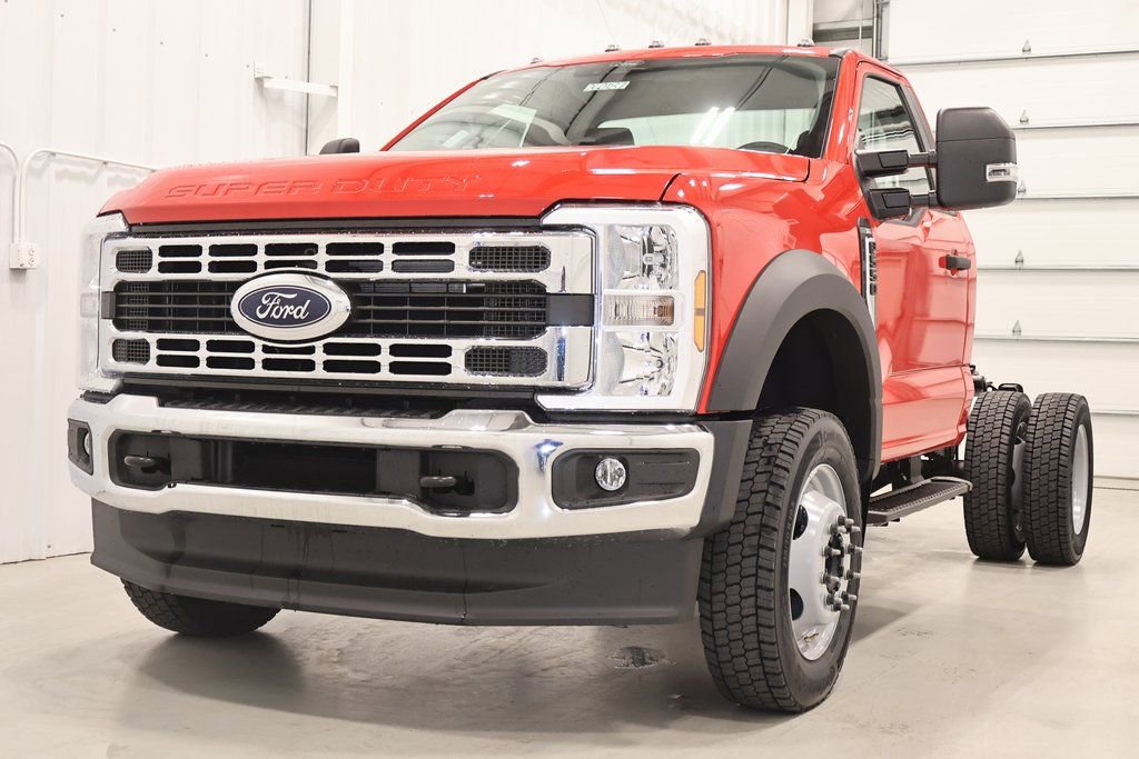 New 2026 Ford F550 4x4 Regular Cab Super Duty image 4
