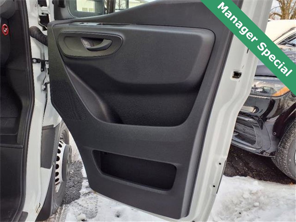 Used 2023 Mercedes-Benz Sprinter 3500 image 22