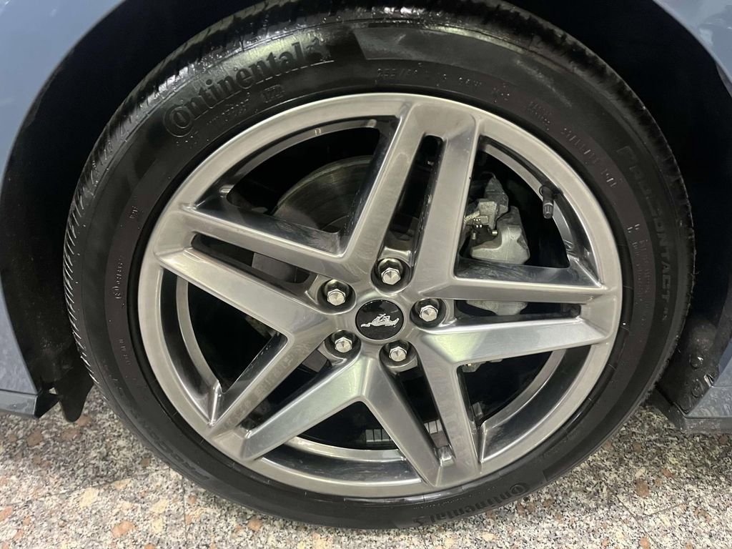 Used 2024 Ford Mustang Coupe RWD image 9