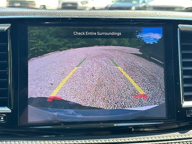 Used 2025 Chrysler Pacifica Limited AWD/4WD image 35
