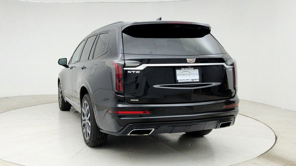 Used 2024 Cadillac XT6 Sport w/ Technology Package image 6