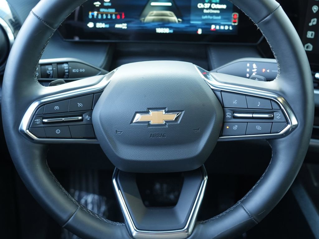 Used 2025 Chevrolet Equinox LT image 22