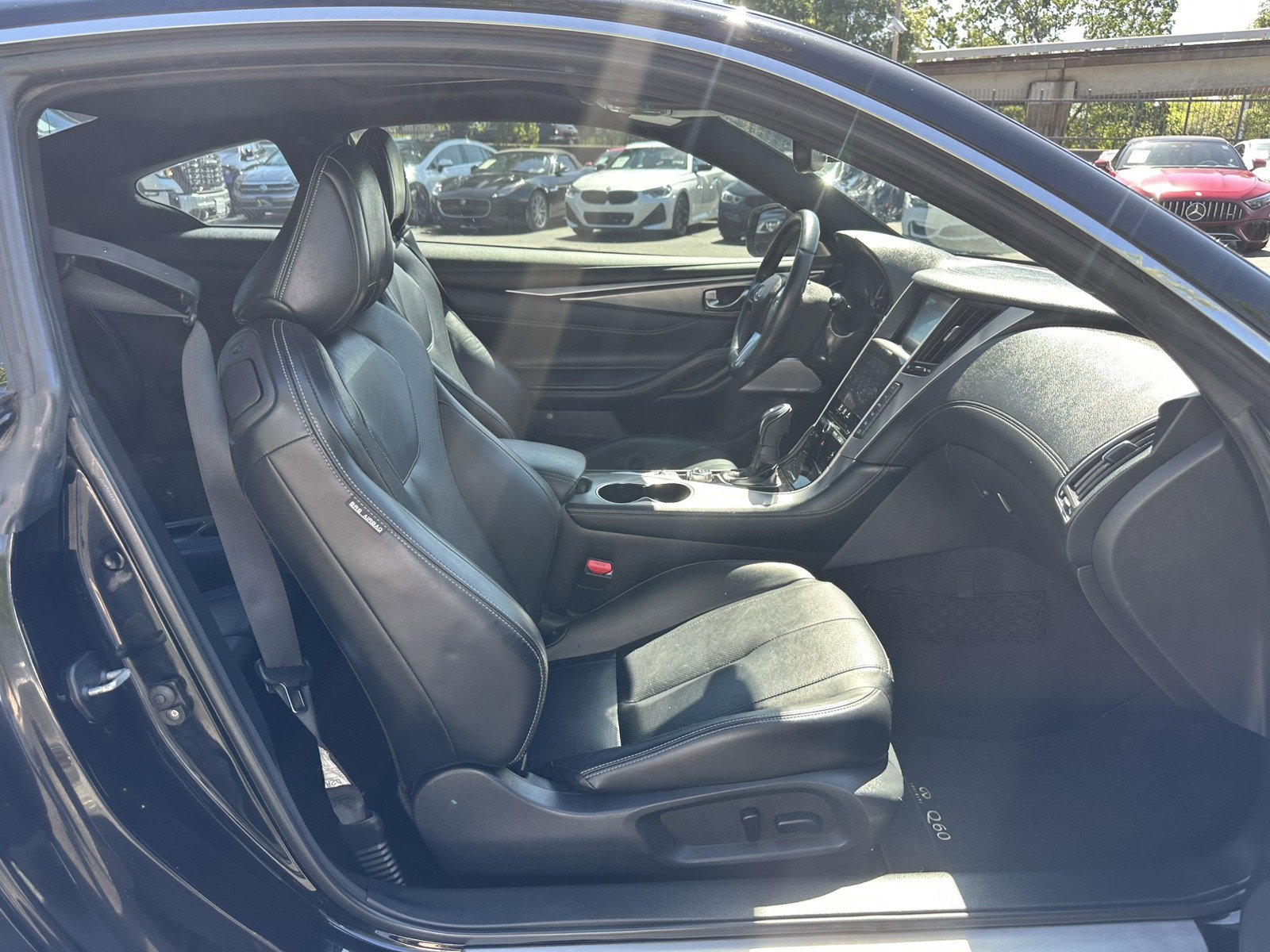 Used 2017 INFINITI Q60 3.0t w/ Premium Plus Package 3.0T AWD/4WD image 18