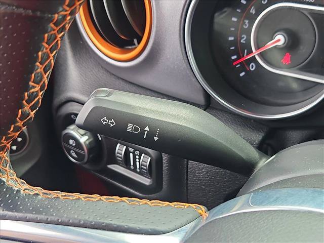Used 2021 Jeep Gladiator Mojave AWD/4WD image 16