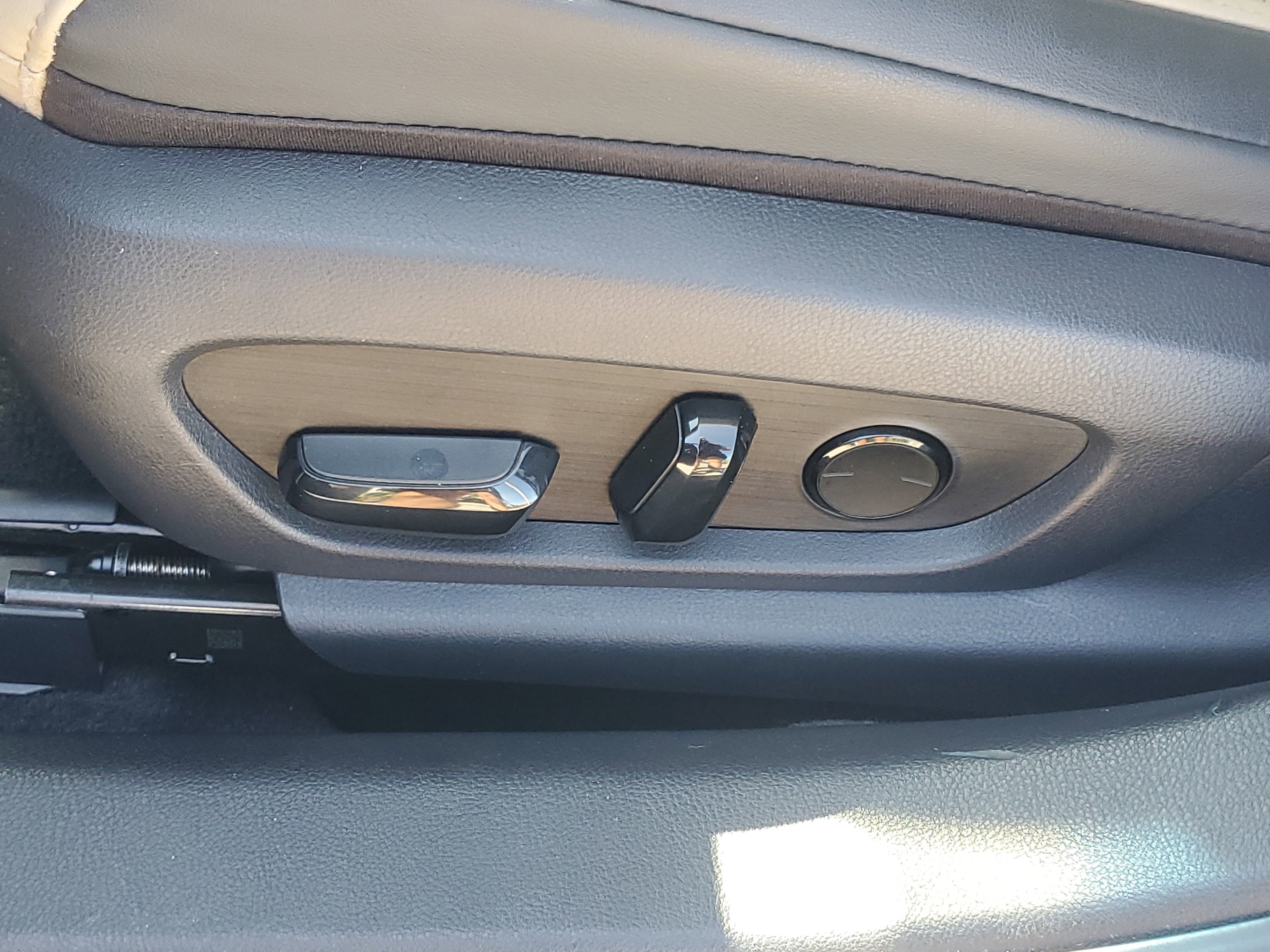 Used 2019 Lexus ES 350 w/ Premium Package FWD image 19
