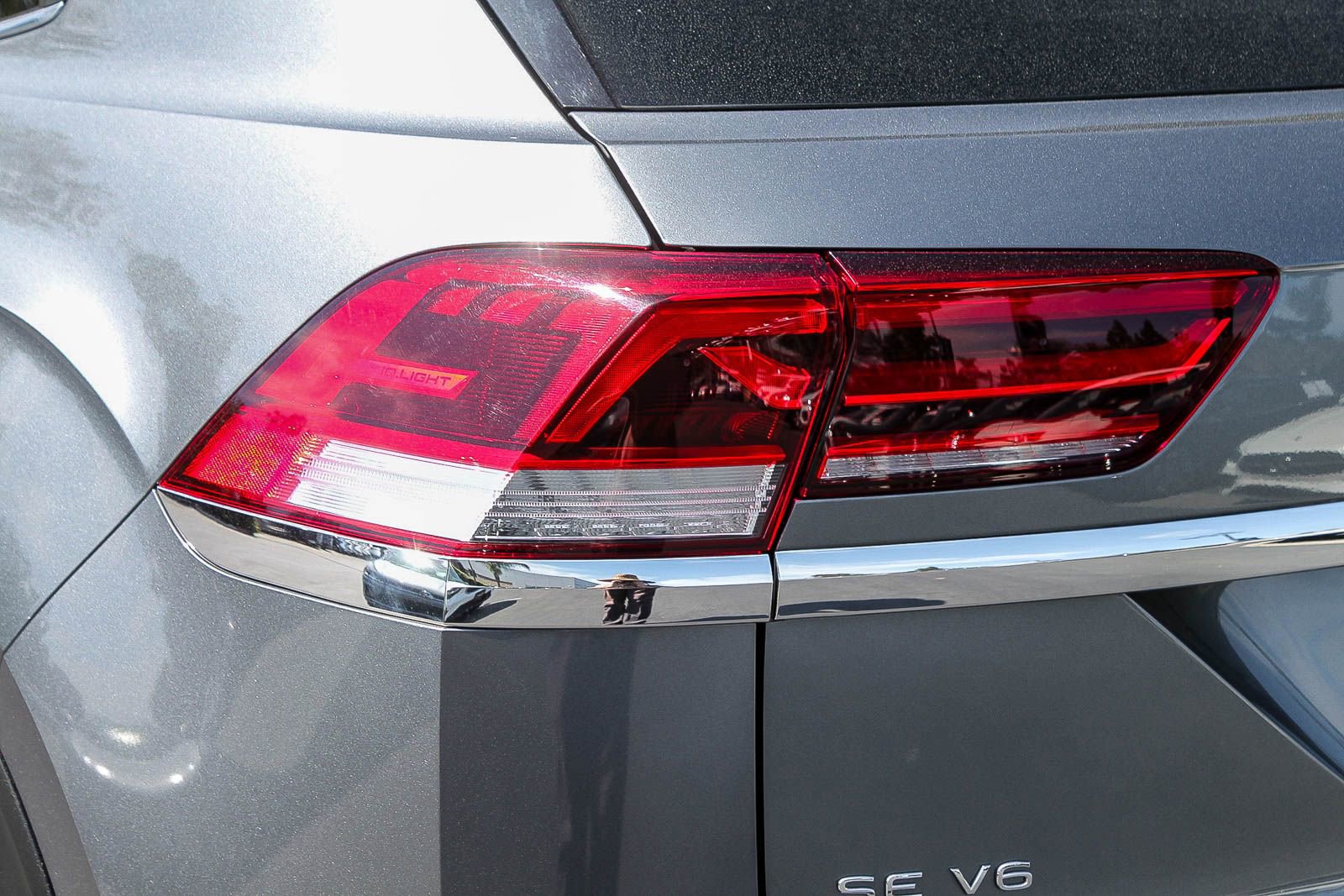 Certified 2022 Volkswagen Atlas Cross Sport SE image 7