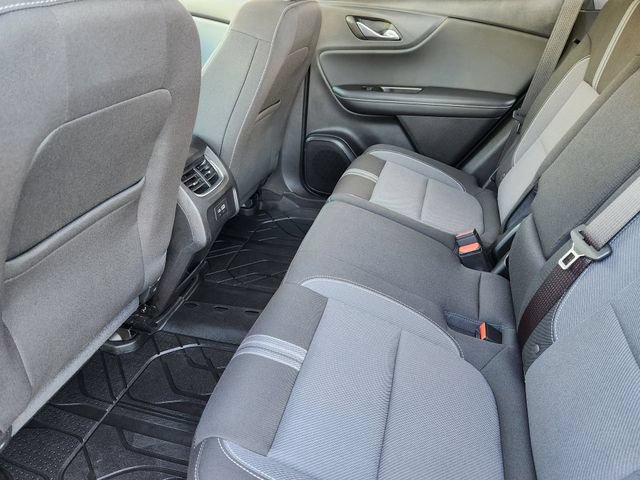 Used 2024 Chevrolet Blazer LT w/ Convenience Package FWD image 30
