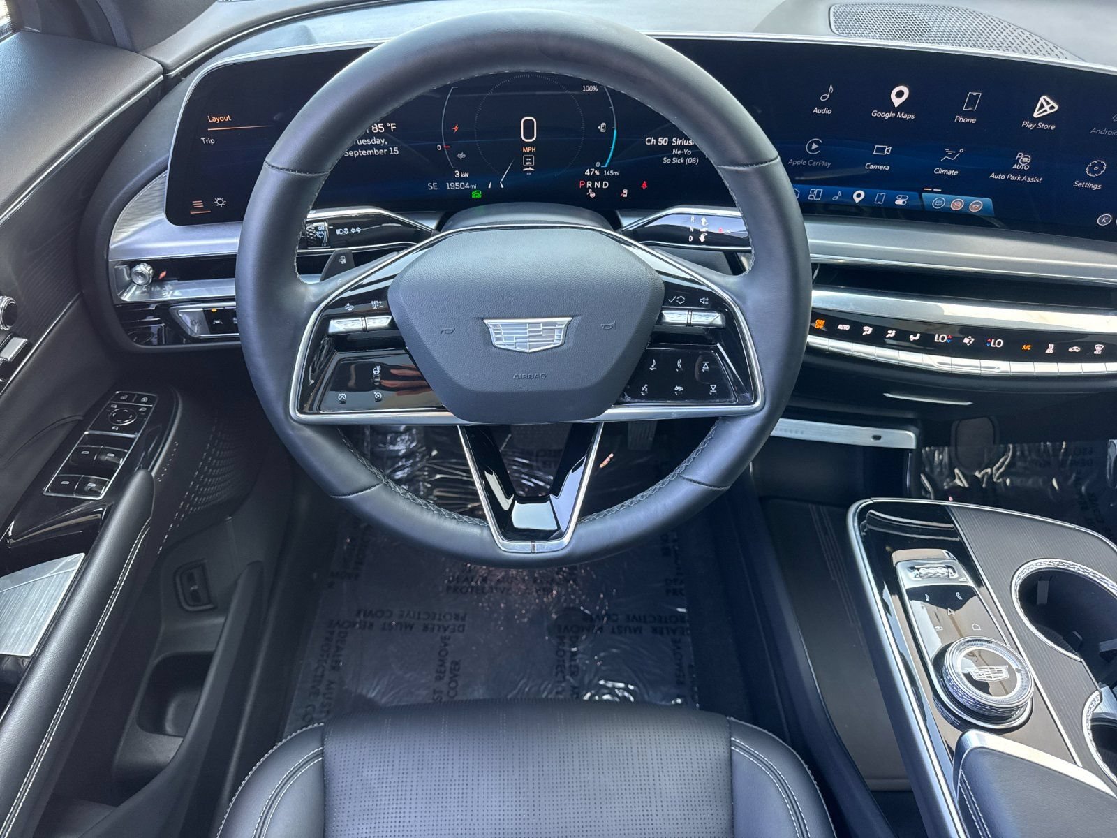 Used 2024 Cadillac Lyriq Sport RWD image 16