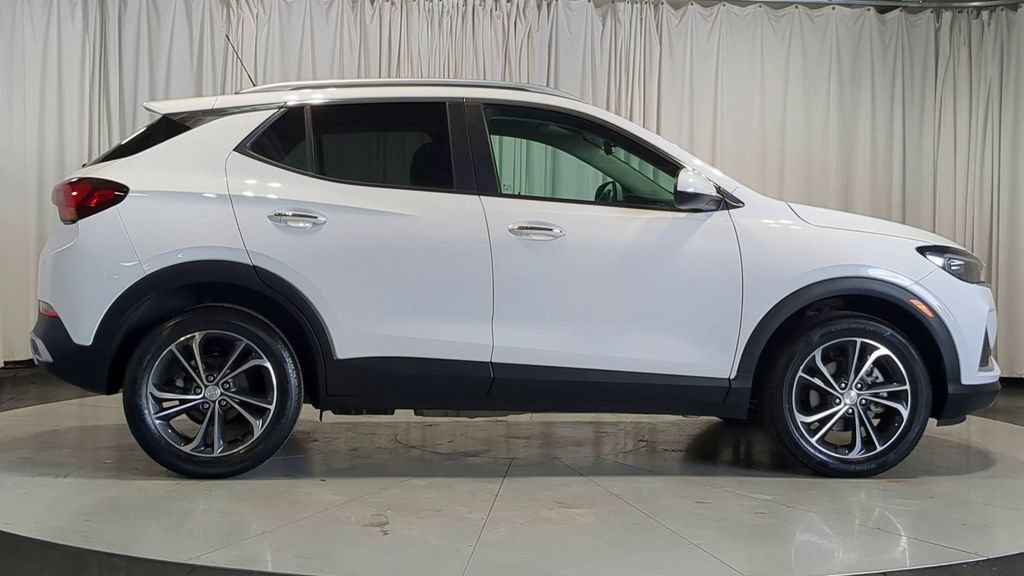 Used 2023 Buick Encore GX Select FWD image 9